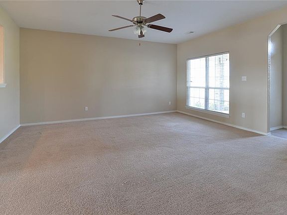 4th image of 411 Trenton Dr
