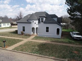 410 Pine St, Sweetwater, TX 79556