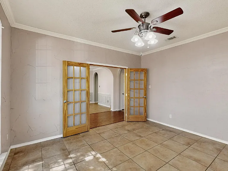 165 Hirth Dr — Photo 13