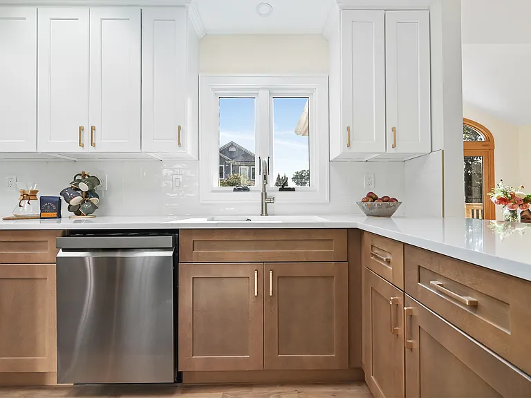 8 Millard St — Photo 12
