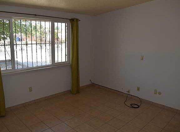 4th image of 10727 Pescador Dr