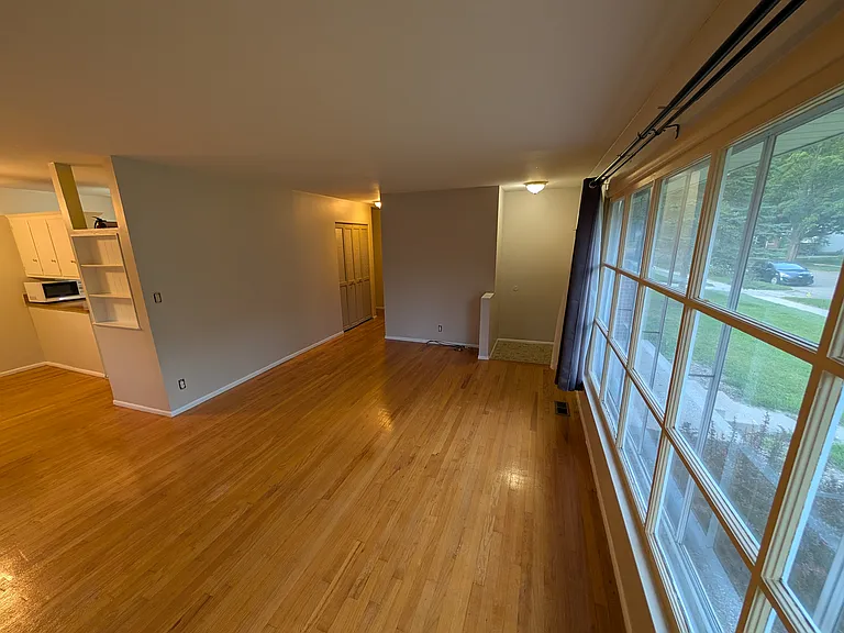 2734 Hampshire Rd — Photo 7
