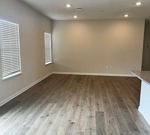 5th image of 1705 Parkfield Way