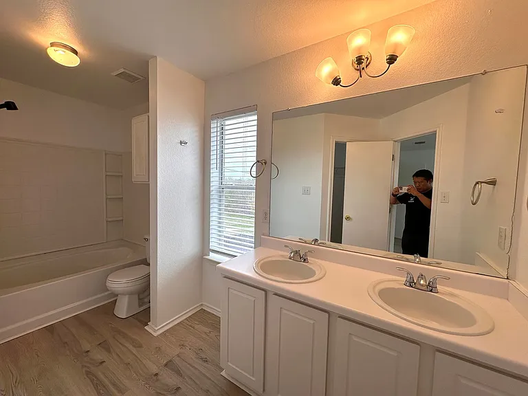 722 Lavaca Loop — Photo 13