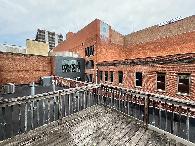 301 Market St SE — Photo 48