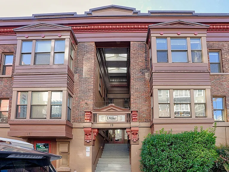 The Duke Apartments — Photo 13