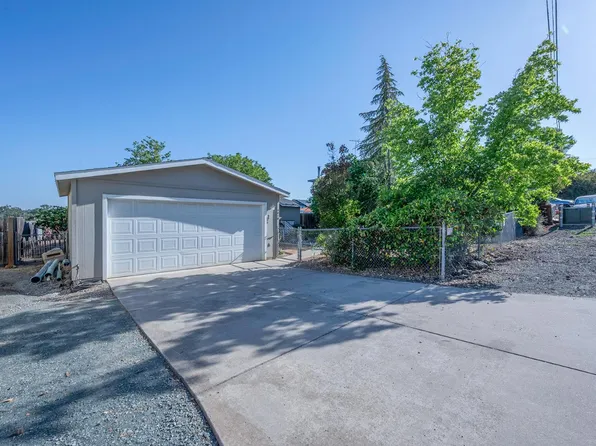4010 Lakeview Dr, Ione, CA 95640