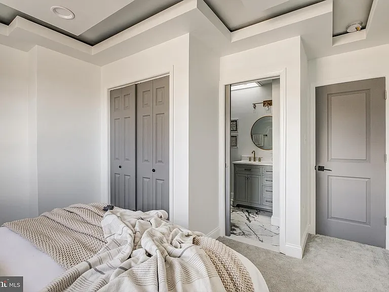 630 Wildwood Pkwy — Photo 11