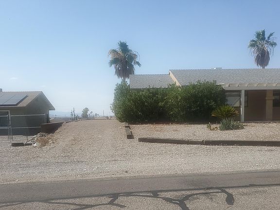 3rd image of 1728 Rainbow Ave S