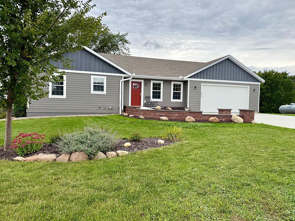 1st image of 210 Prairie View Dr