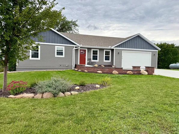 210 Prairie View Dr, Dennison, MN 55018