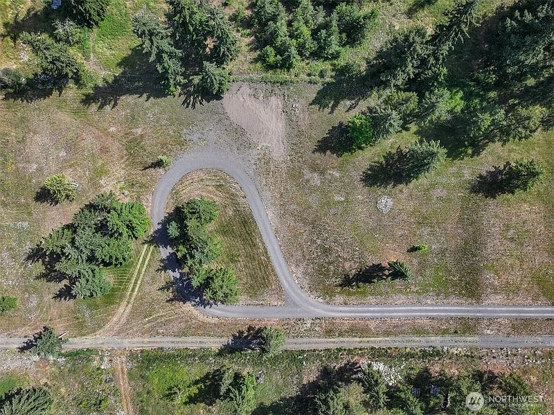 3rd image of 405 Riverside Road Lot B