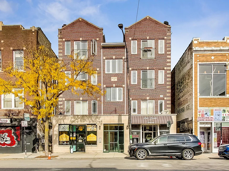 1446 W Chicago Ave #3E