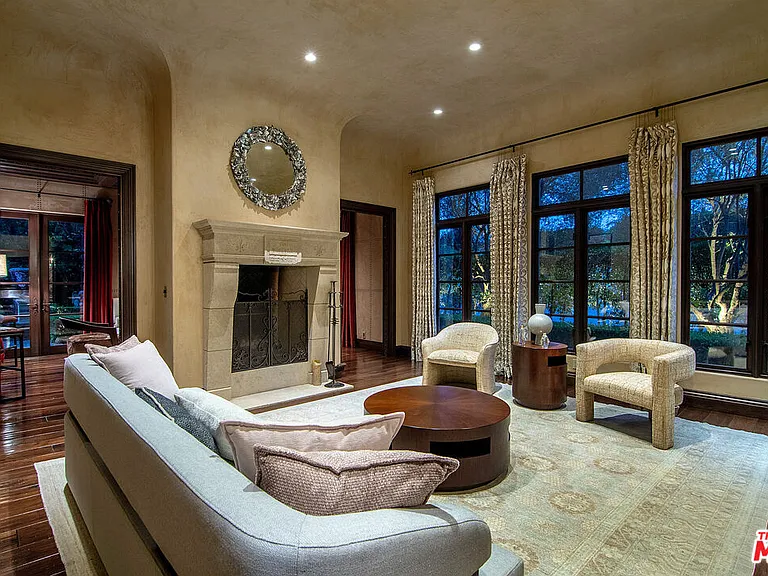1221 Minorca Dr — Photo 8