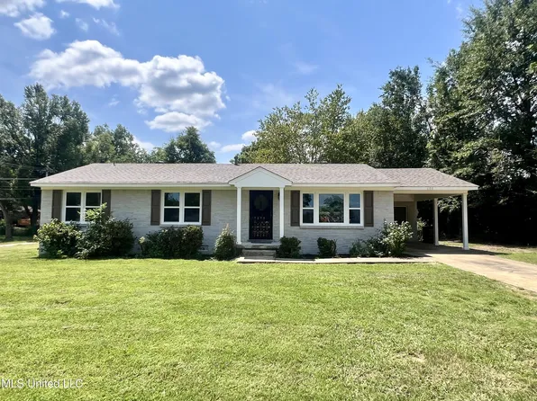 605 Salem Ave, Holly Springs, MS 38635