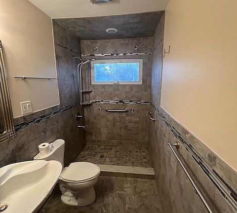 Full Bath - Long View