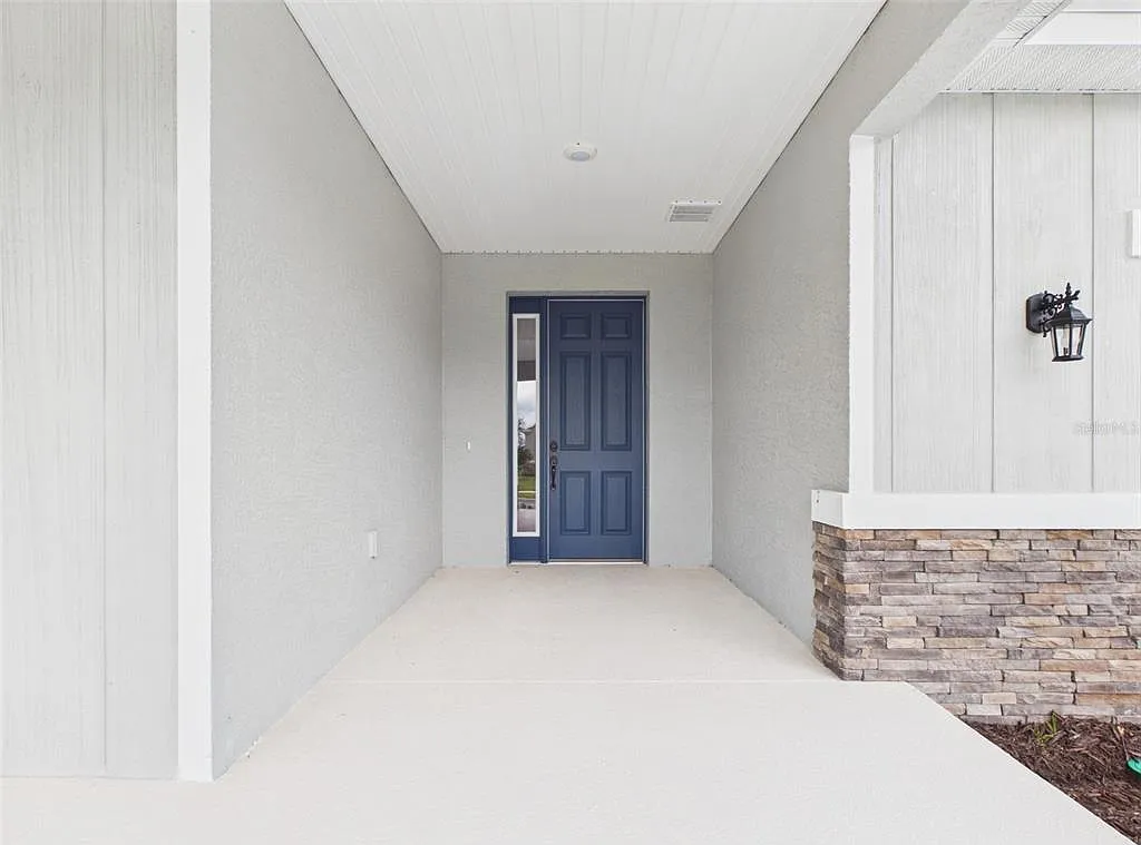 4 bed, 3.0 bath, 2671 sqft, $3,200 — Photo 3