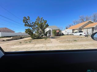 205 S Walnut St, Carlsbad, NM 88220
