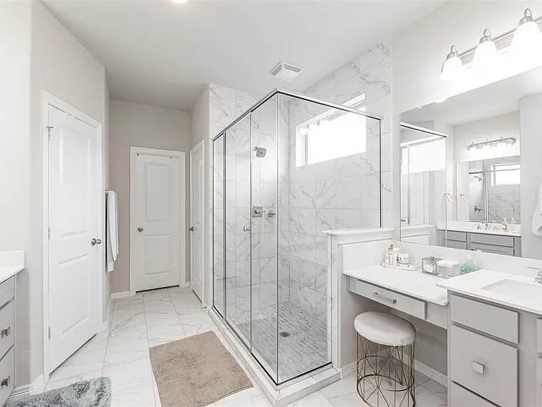 11730 Twin Creeks Hill Dr — Photo 16