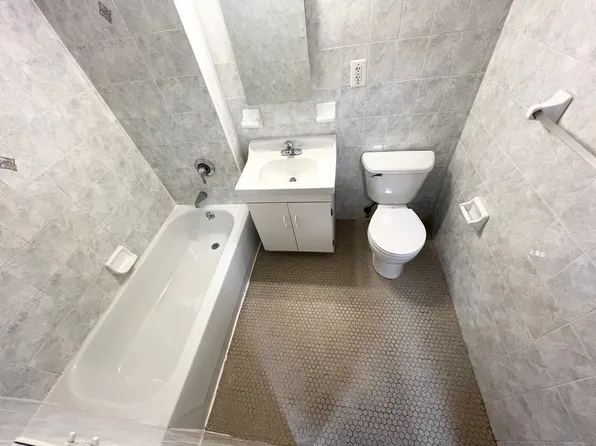 19-54 77th Street image 25 of 27