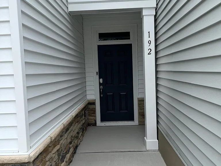 192 Tumbling Rock Way — Photo 3