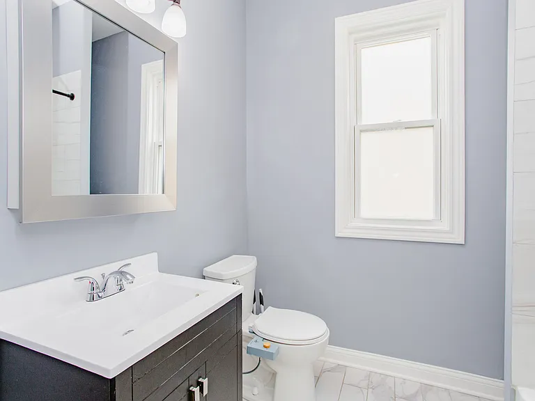 2906 N Harding Ave #2 — Photo 19