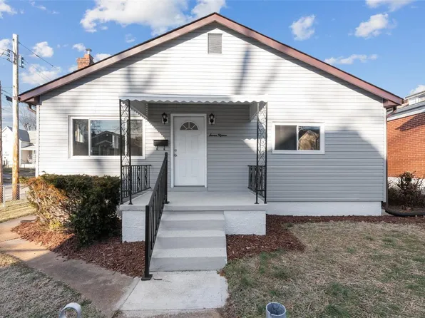 715 Lagro Ave, Saint Louis, MO 63125