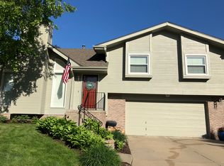 13010 Jaynes Cir, Omaha, NE 68164