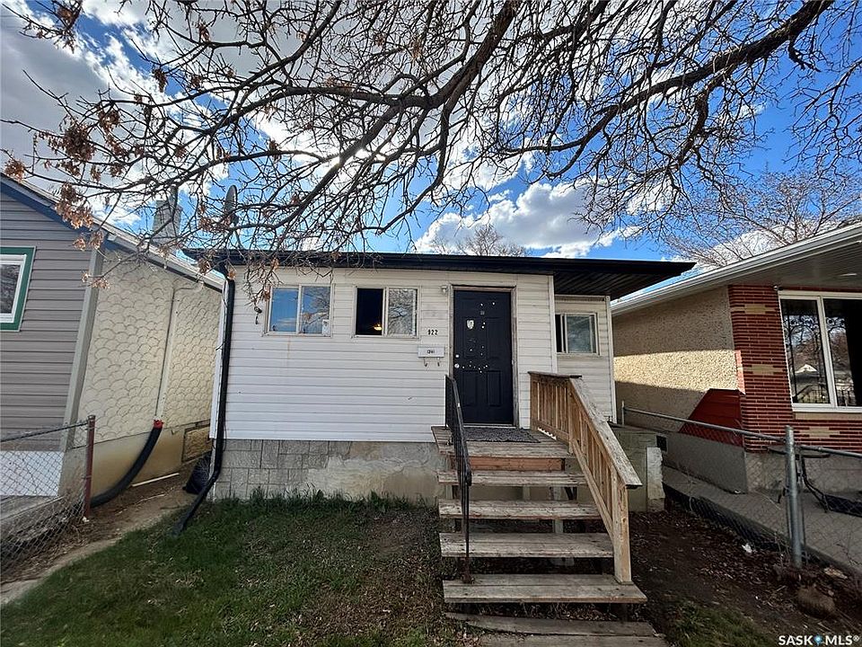 1st image of 922 Garnet STREET