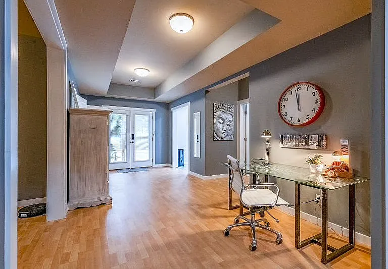 4580 Carriage Walk Ln — Photo 26