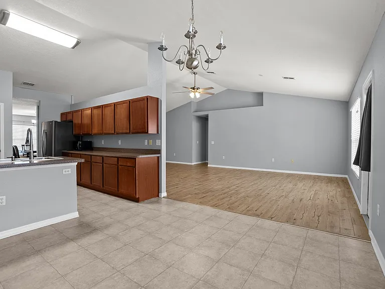 11366 Riddle Dr — Photo 12