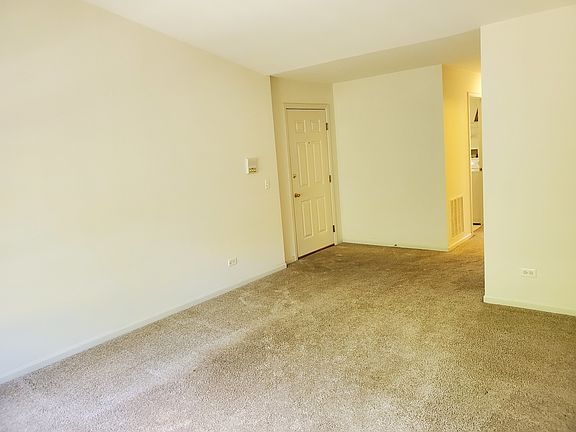 2nd image of 1285 N Red Oak Cir Unit 3
