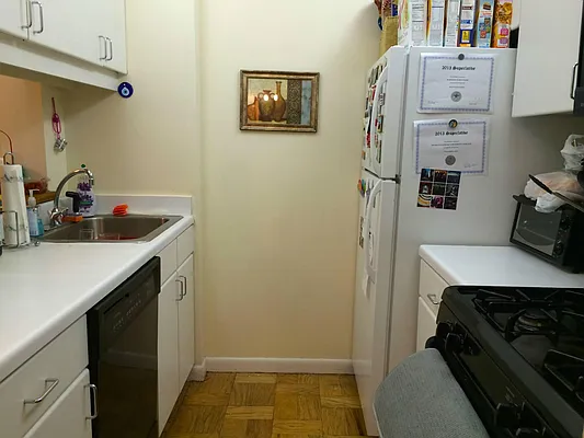 Rented by Keller Williams NYC | media 19