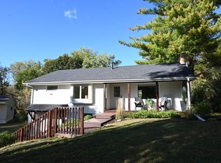 1000 Carver Beach Rd, Chanhassen, MN 55317