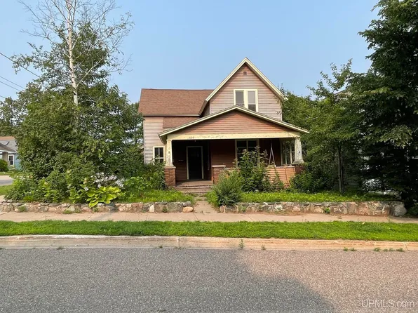 603 High St, Marquette, MI 49855