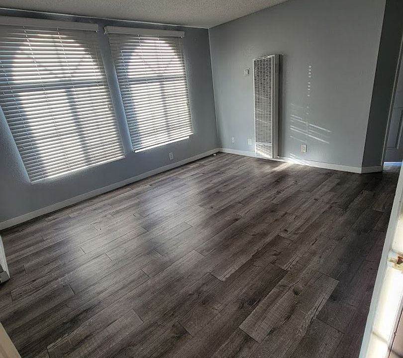 1st image of 11702 York Ave APT 5