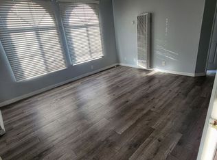 11702 York Ave APT 5, Hawthorne, CA 90250