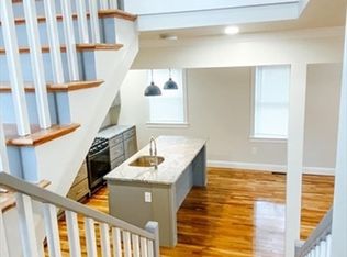 62 Golden Ave #0, Medford, MA 02155