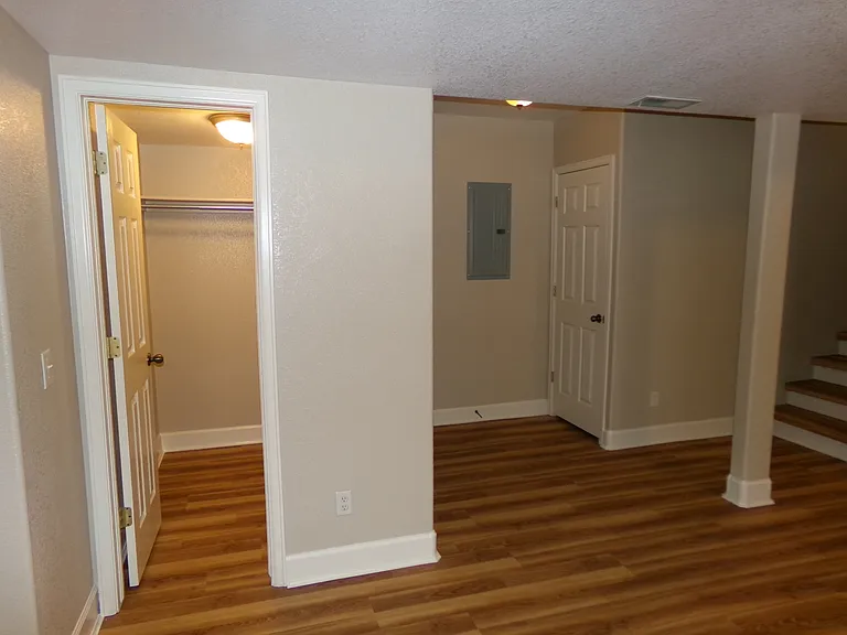 844 Apex Dr #A — Photo 20