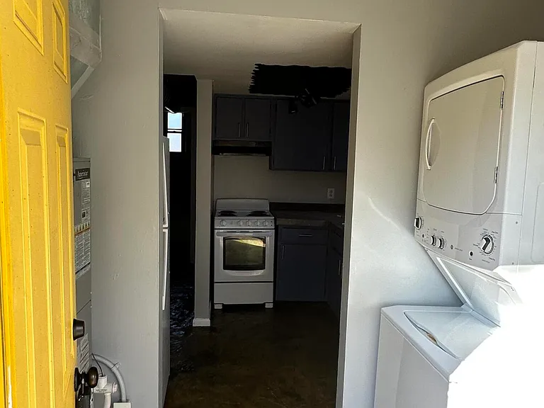 703 Wilkinson Blvd #2 — Photo 8