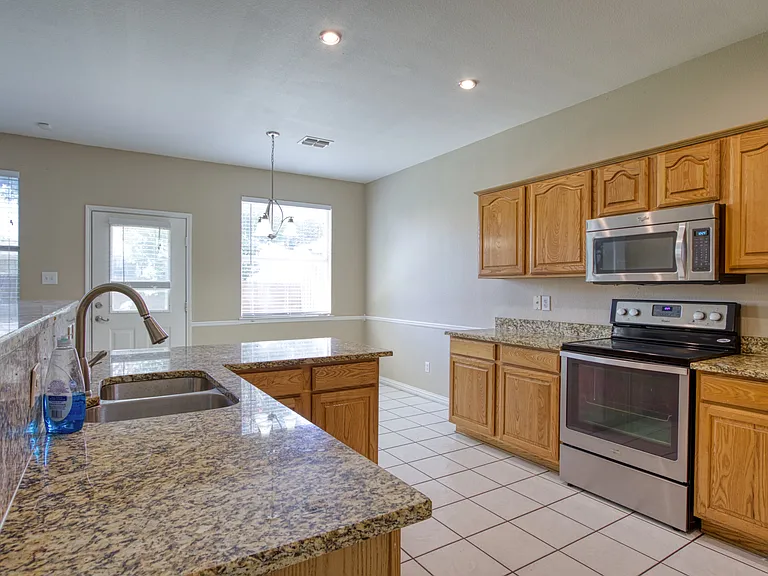 3408 Paradise Valley Dr — Photo 7