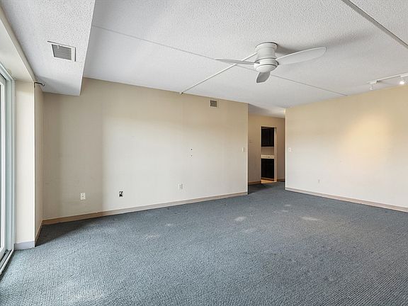 4th image of 159 Main St APT 47C