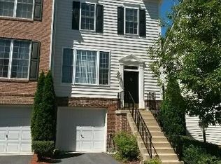 7564 Great Swan Ct, Alexandria, VA 22306