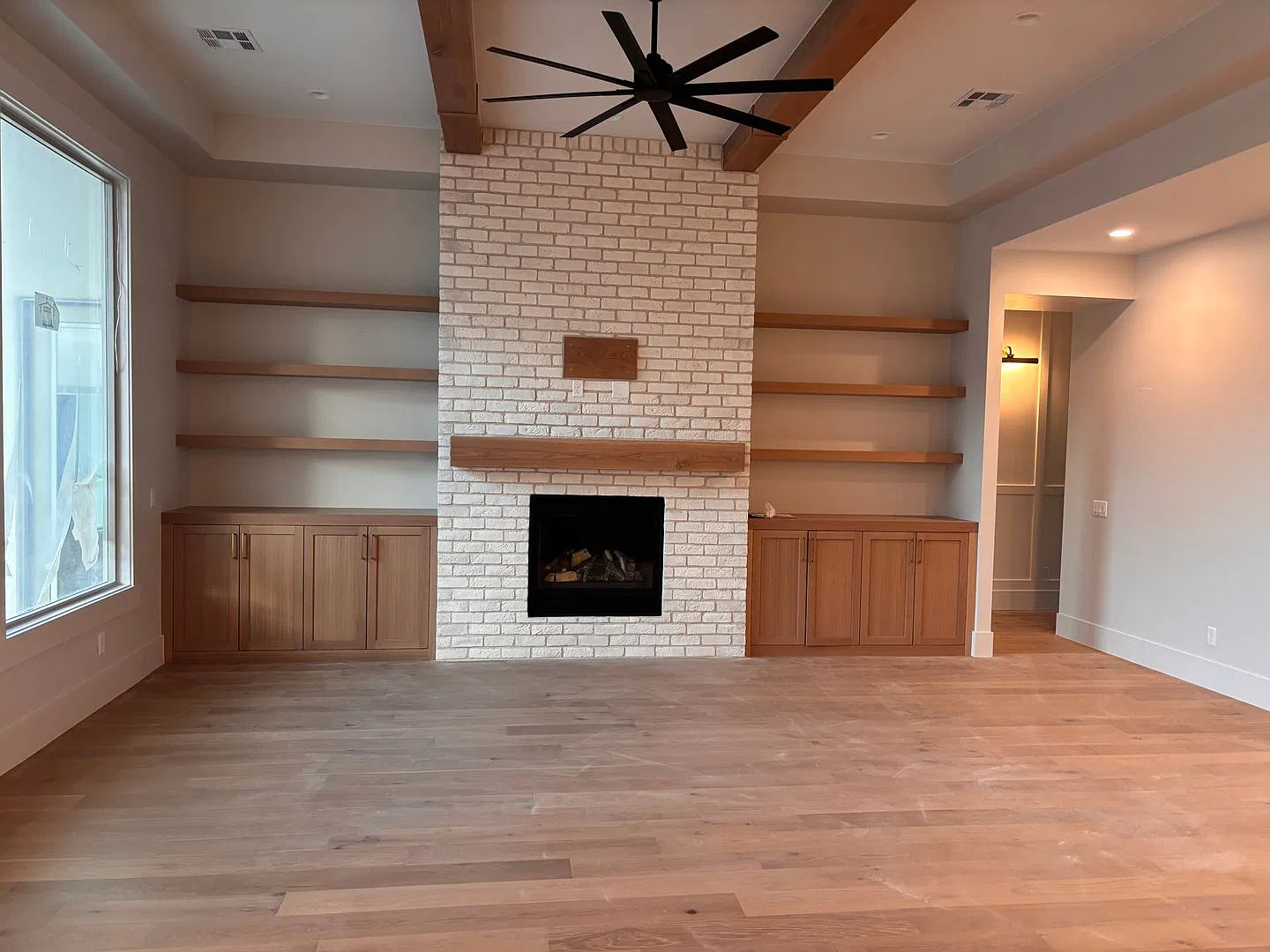Gorgeous New Trend Single Story with RV garage just a short walk from Crimson High School — Photo 4