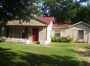 926 E Hunt St, Mexia, TX 76667