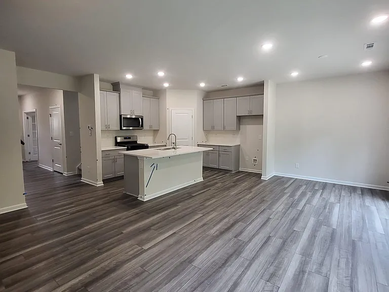 7119 Stratified Ct — Photo 7
