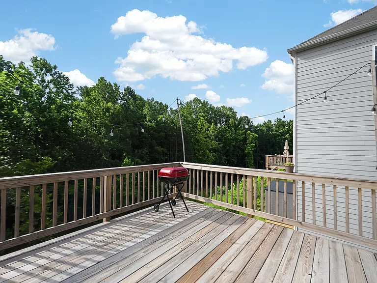 685 Highgrove Way — Photo 25