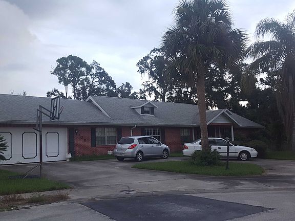 2nd image of 909 Tall Pine Dr
