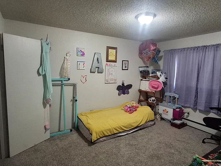 903 W 40th Ave #1 — Photo 17