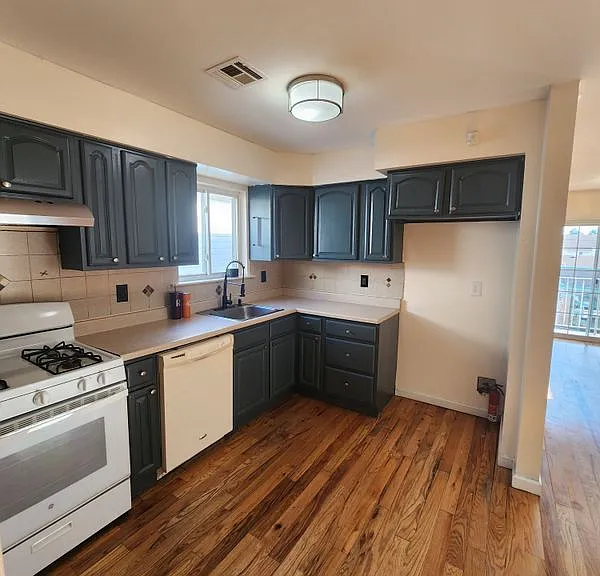821 Anna St #2 — Photo 2